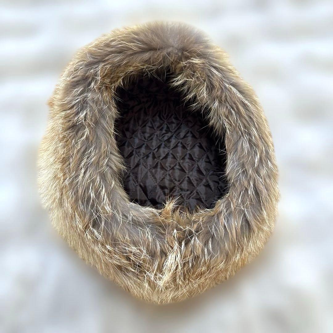 本*二様 【新品未使用】キタキツネの尻尾付き帽子 (リアルファー)