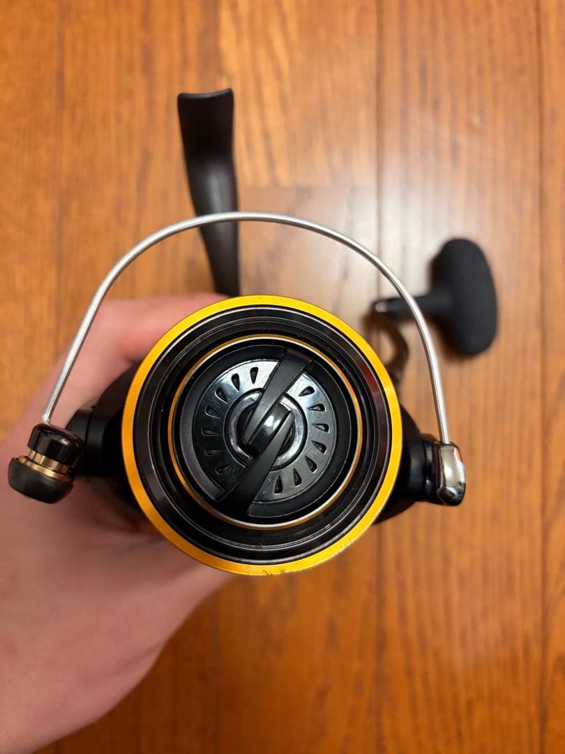 DAIWA BG 4000H スピニングリール