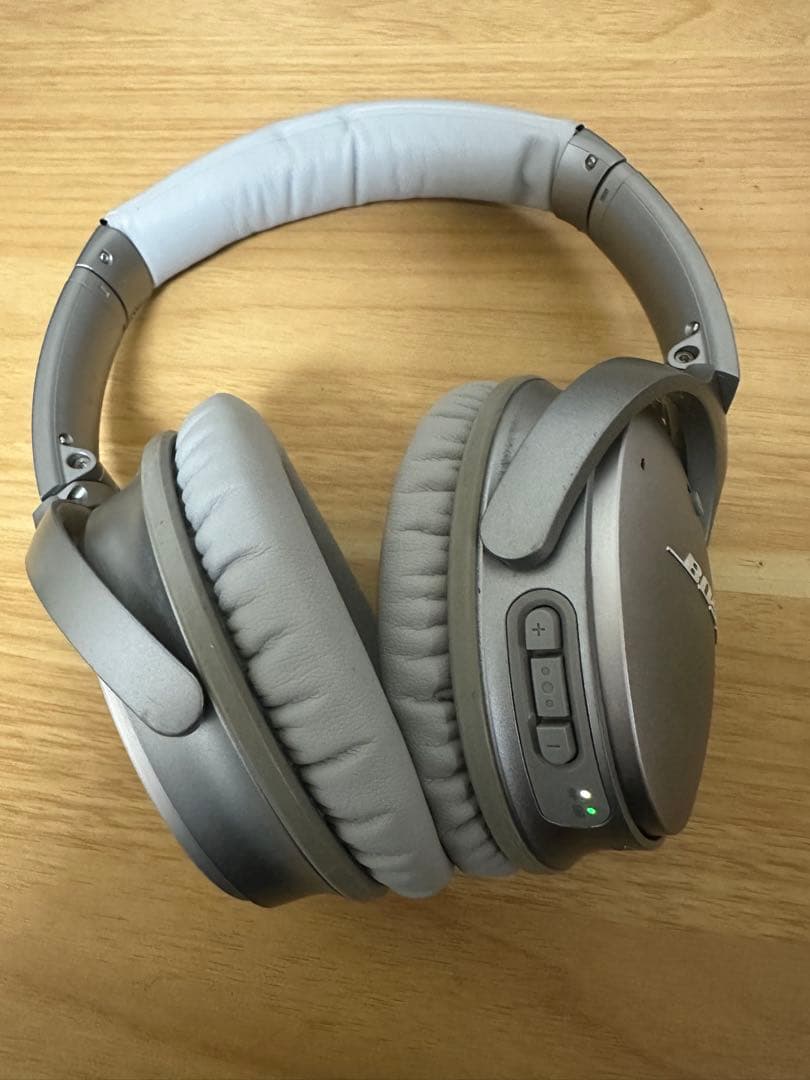 【極美品】Bose QC35（初代）シルバー 新品パッド交換済 リフレッシュ済