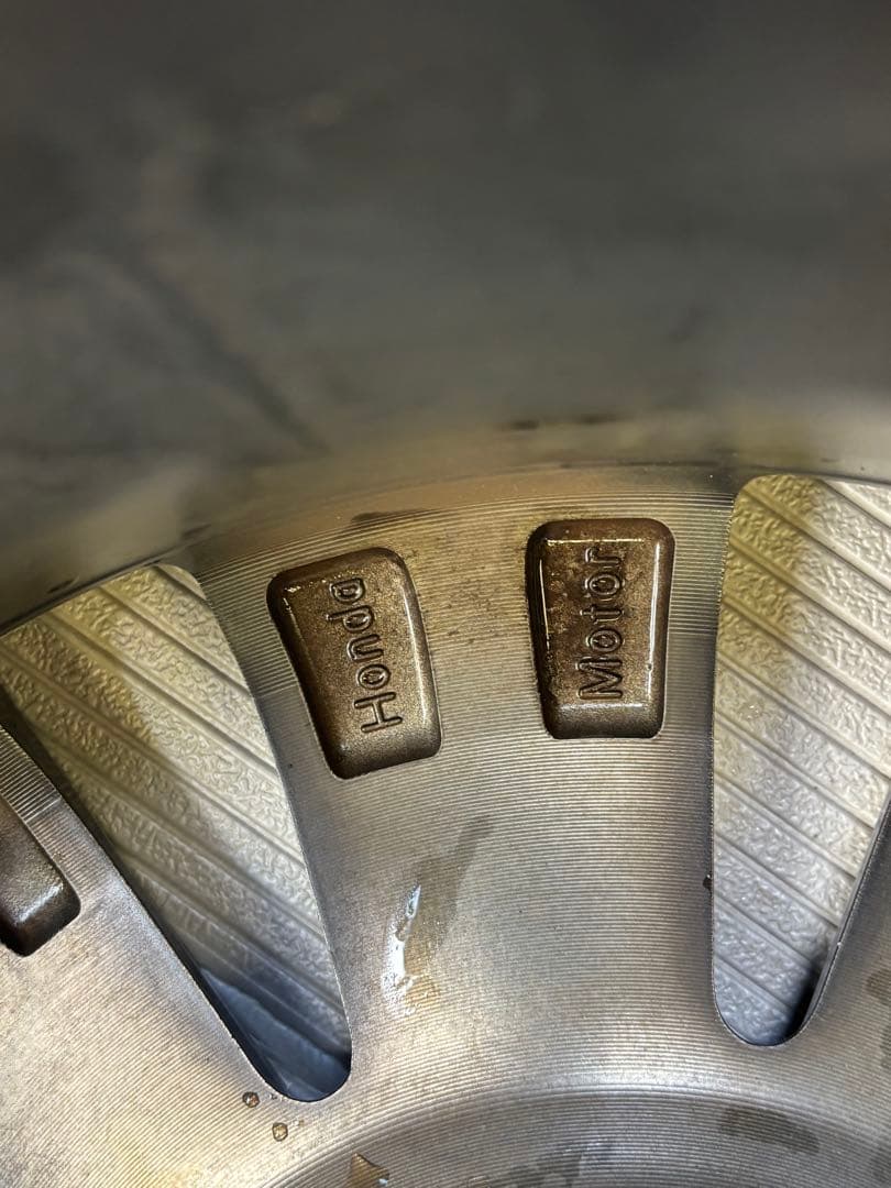 ホンダ・ステップワゴン スパーダの純正17インチアルミホイール　1本　中古品