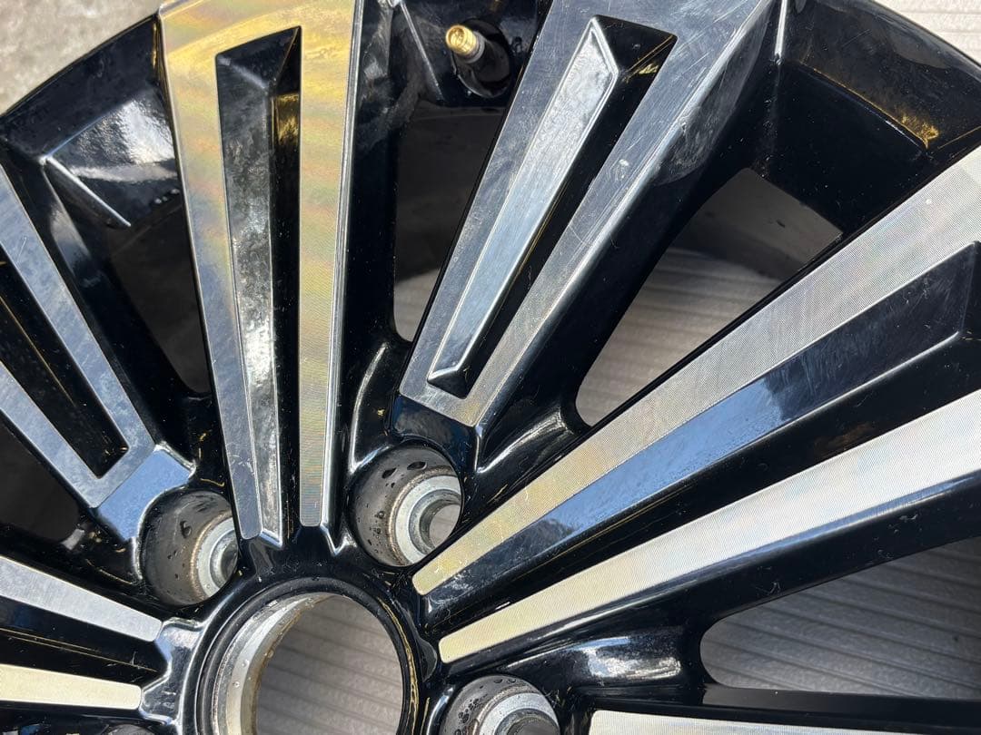 ホンダ・ステップワゴン スパーダの純正17インチアルミホイール　1本　中古品