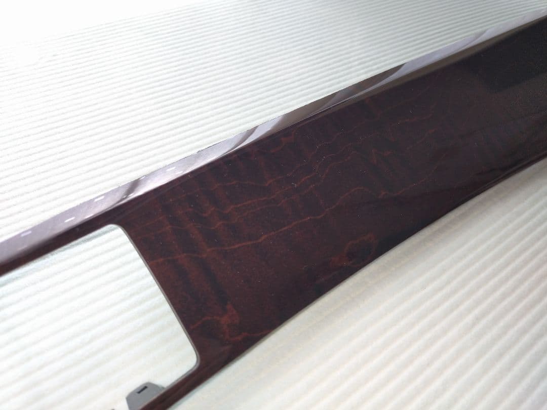 トヨタ 18マジェスタ ダッシュボードウッドパネル（純正品） 内装パーツ 新古品