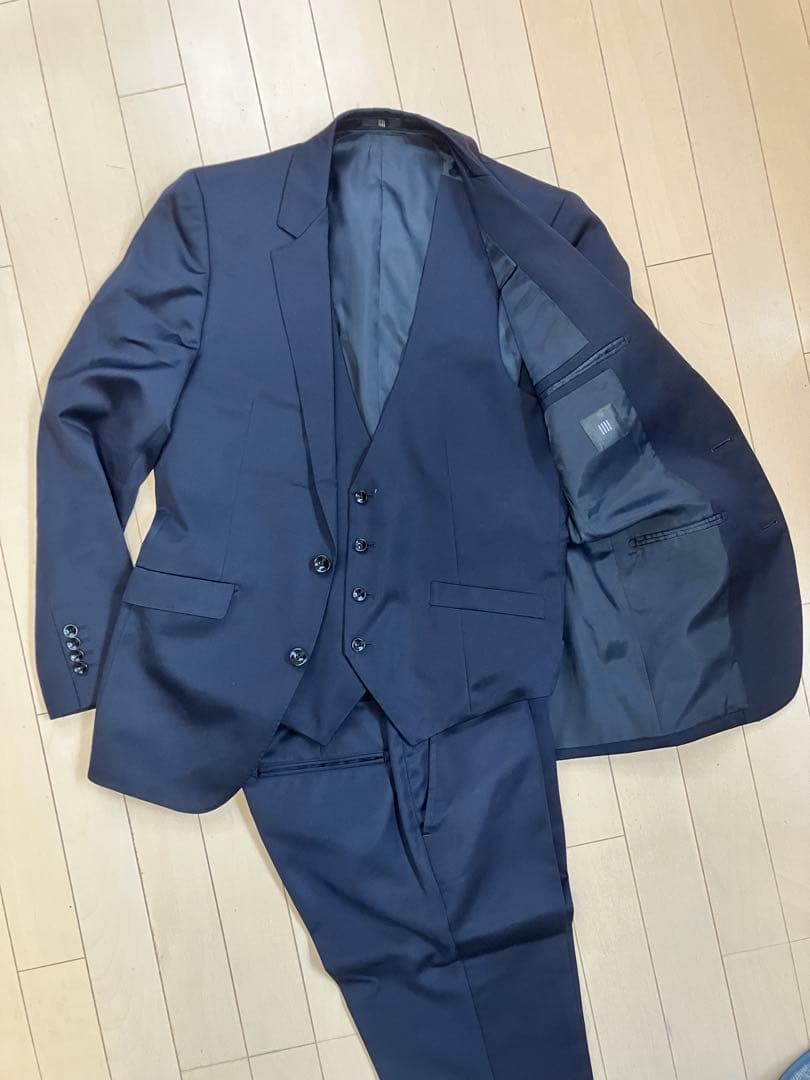 ネイビー シルク混3ピーススーツ シングルブレスト　結婚式やパーティーに