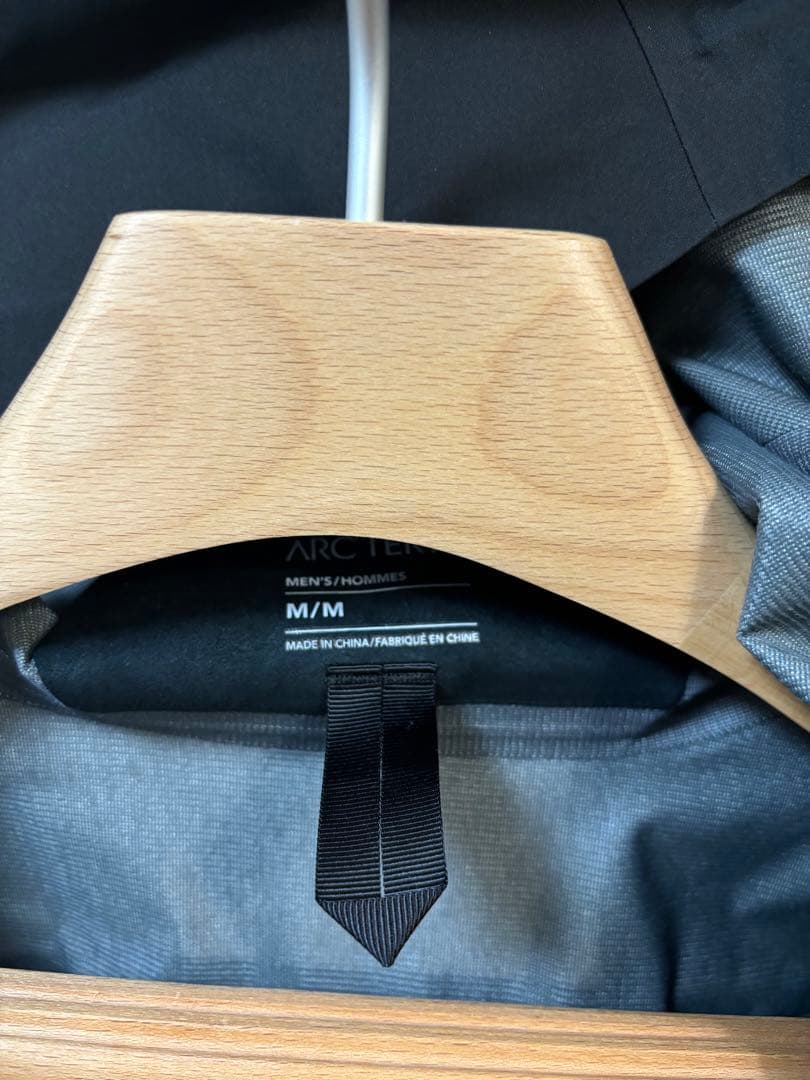 アークテリクス セイバージャケット ブラック M