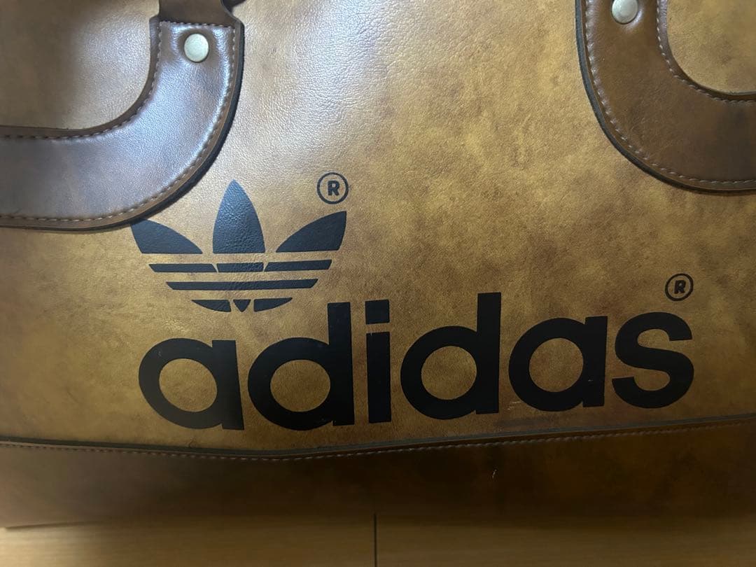 正月価格！adidas ボストンバッグ ブラウン