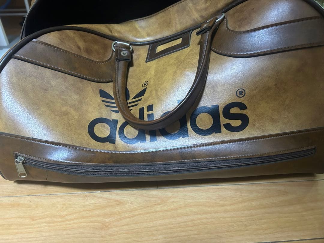 正月価格！adidas ボストンバッグ ブラウン