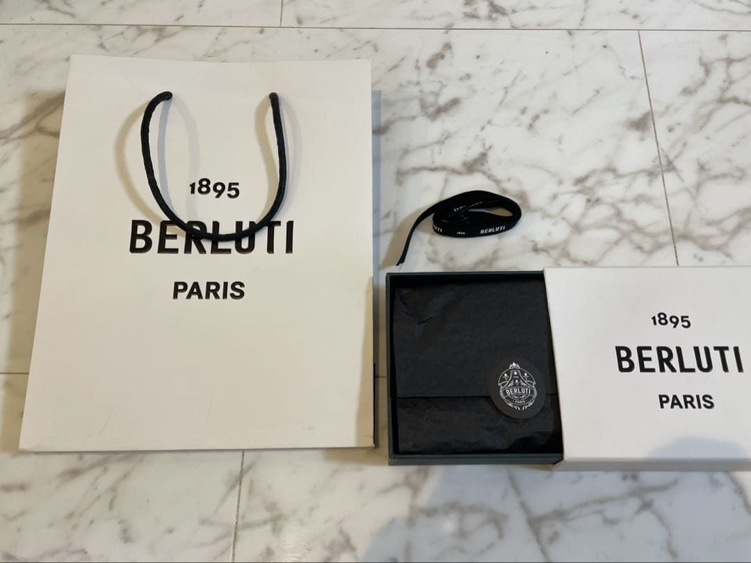 新品タグ付未使用⭐︎ベルルッティ カリグラフィー ソックス　コットン⭐︎ネイビー