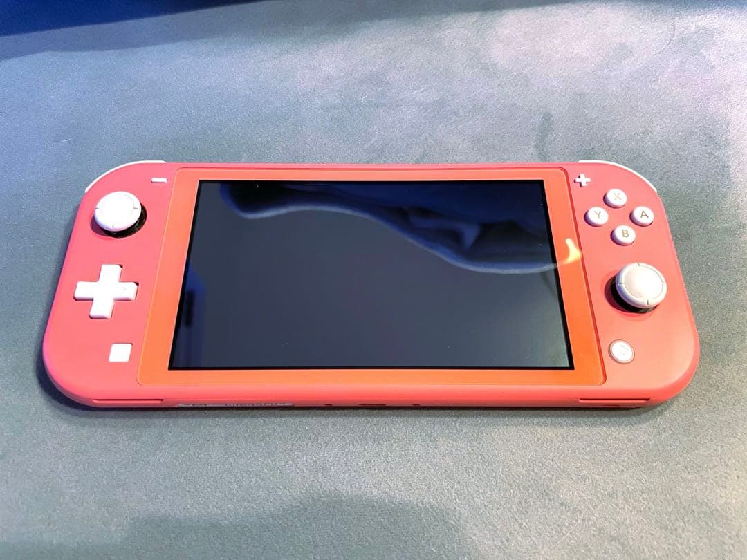 り*す様 Nintendo Switch Lite コーラルピンク 本体