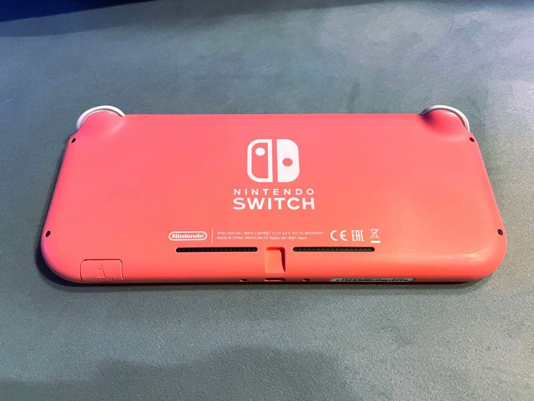 り*す様 Nintendo Switch Lite コーラルピンク 本体