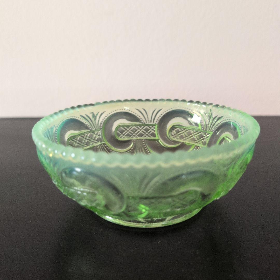 最終値下げ　ウランガラス　渦つなぎ紋　鉢　3客