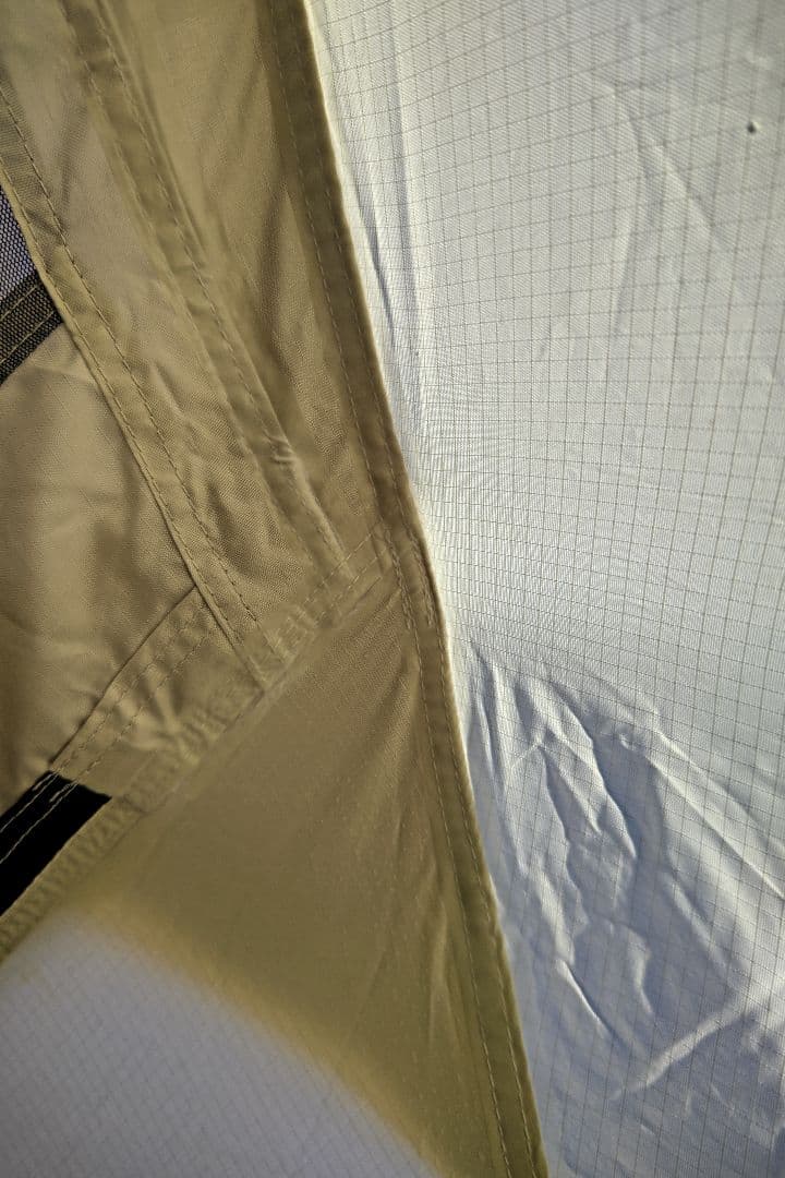 雪峰祭限定　ランドロックアイボリーブラックフレーム