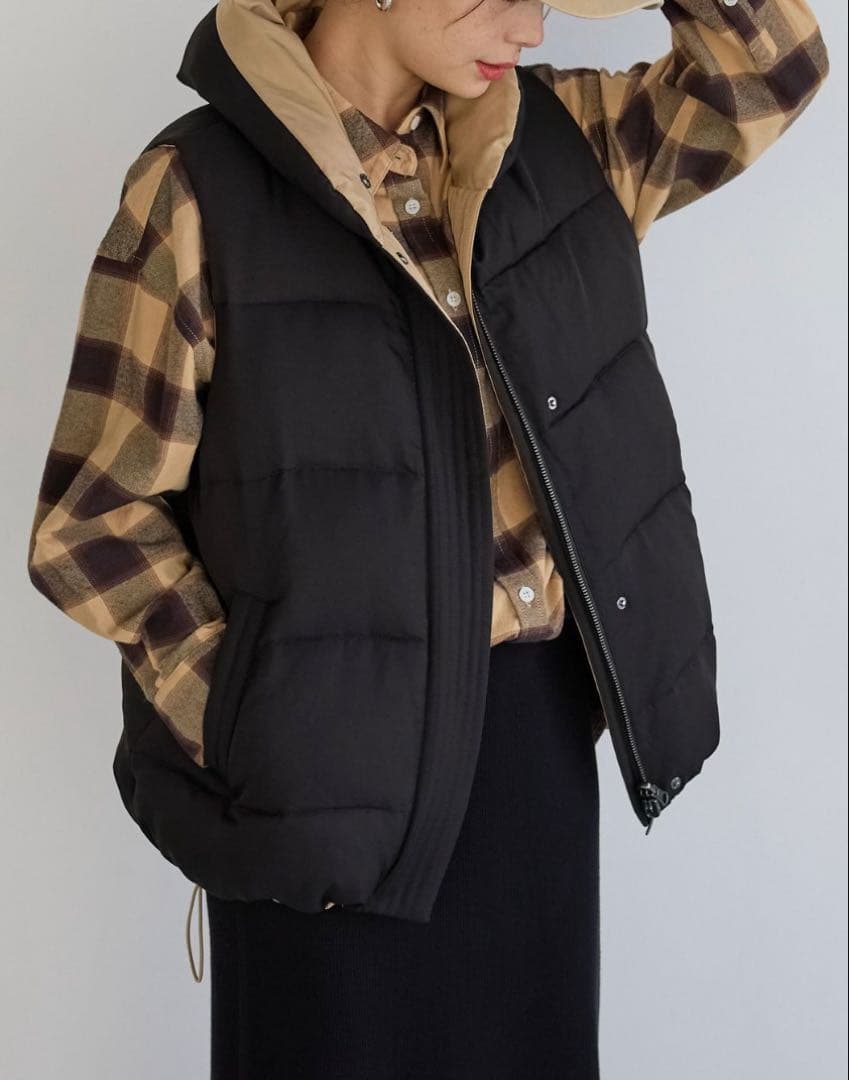 【新品未使用】BAYFLOW リバーシブルパファーベスト　ブラック×ベージュ M