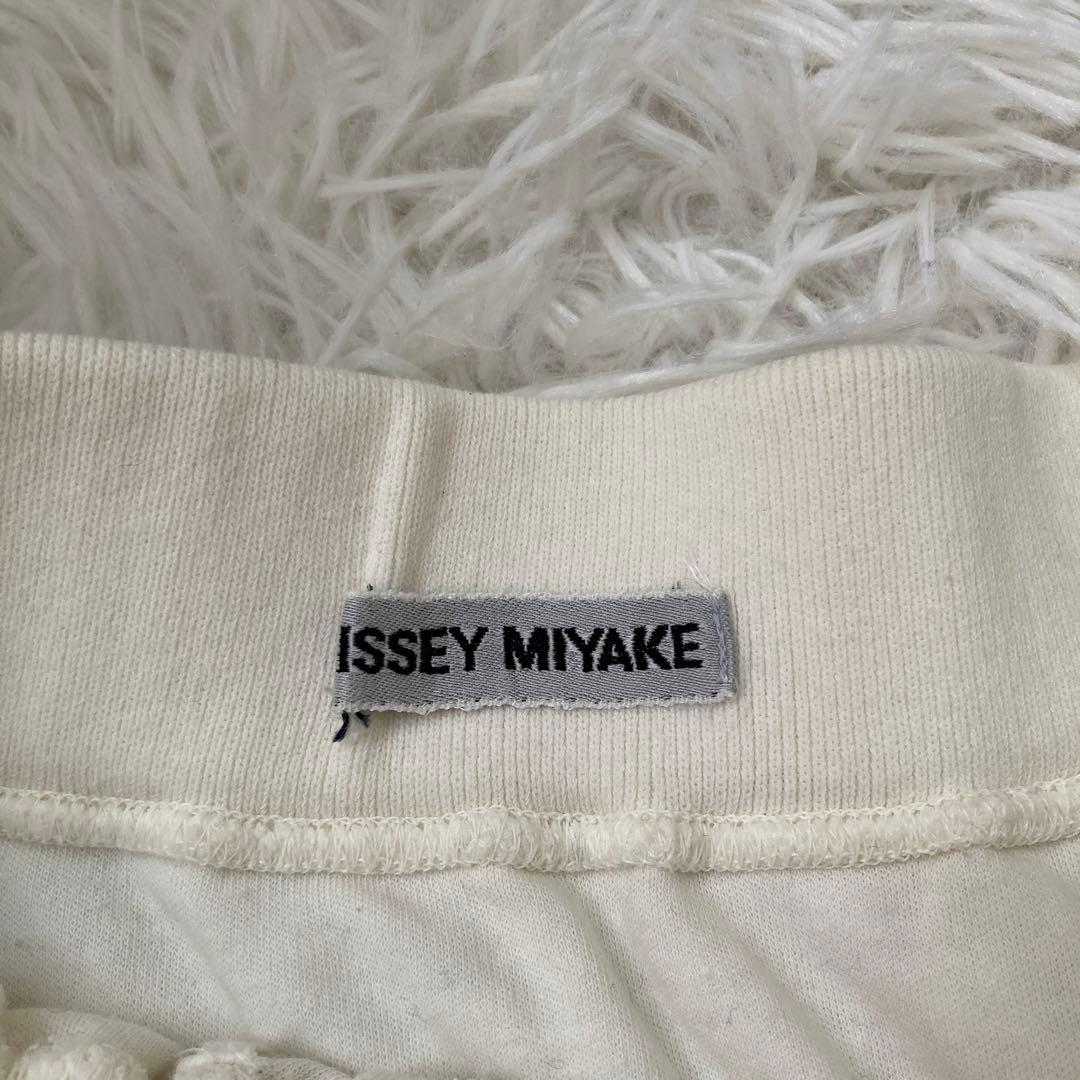 ISSEY MIYAKE ハーフパンツ アイボリー M キレイめ 着回し