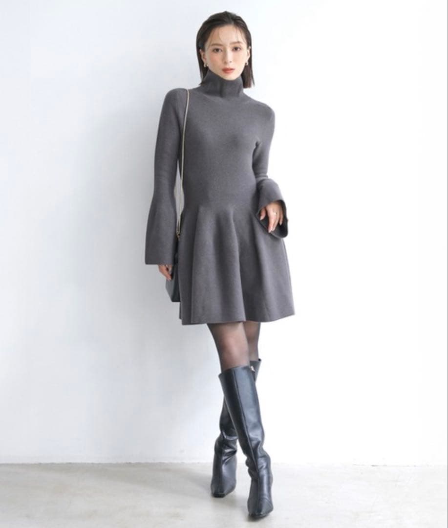 anuans ニットワンピース MEDIUM グレー レディース