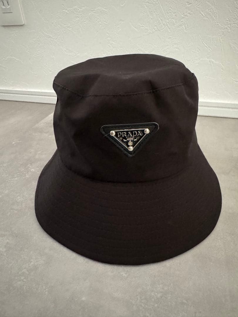PRADA ノベルティバケットハット