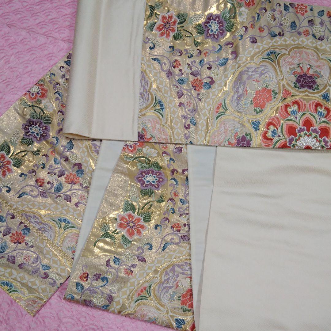 ベレンです。084⭐❣️鮮やかな金糸織❣️正倉院文様❣️六通袋帯です