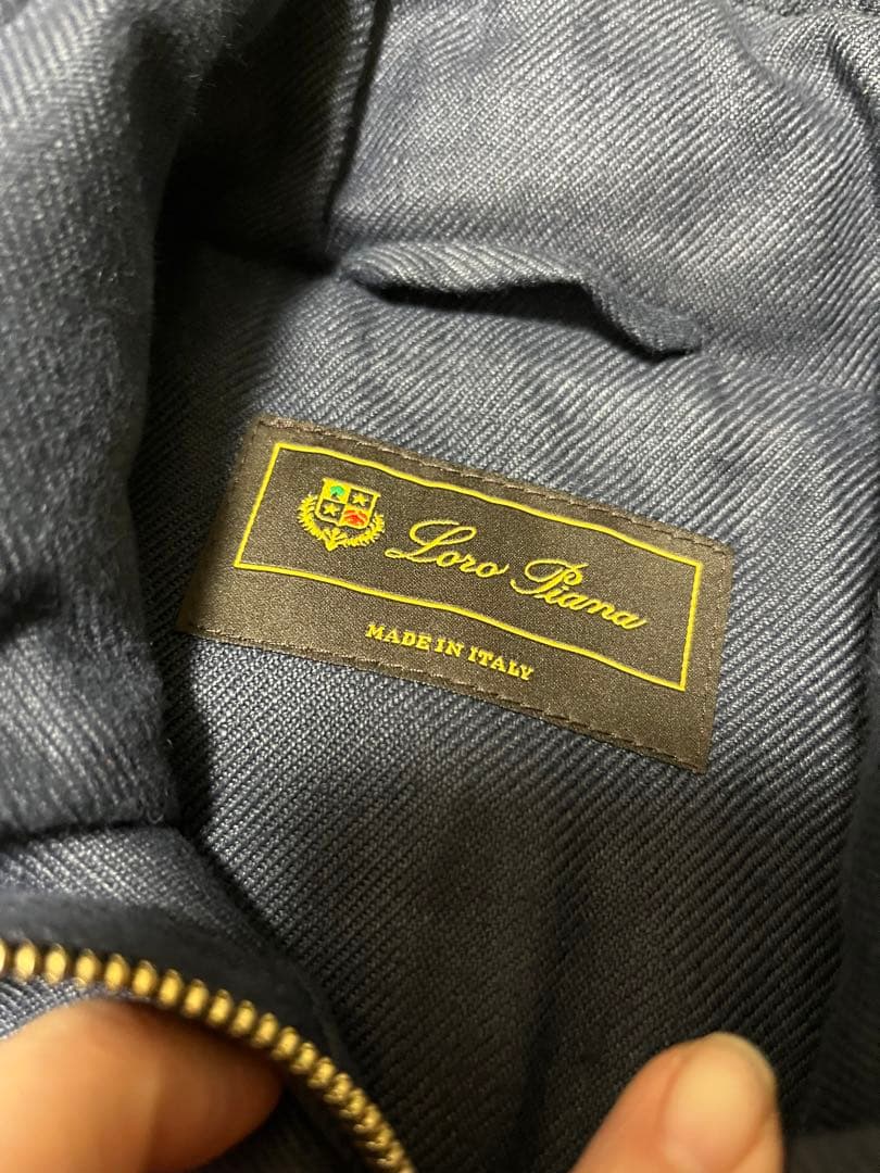 ロロ・ピアーナ　ベスト　フード付きダブルジッパー　イタリア製
