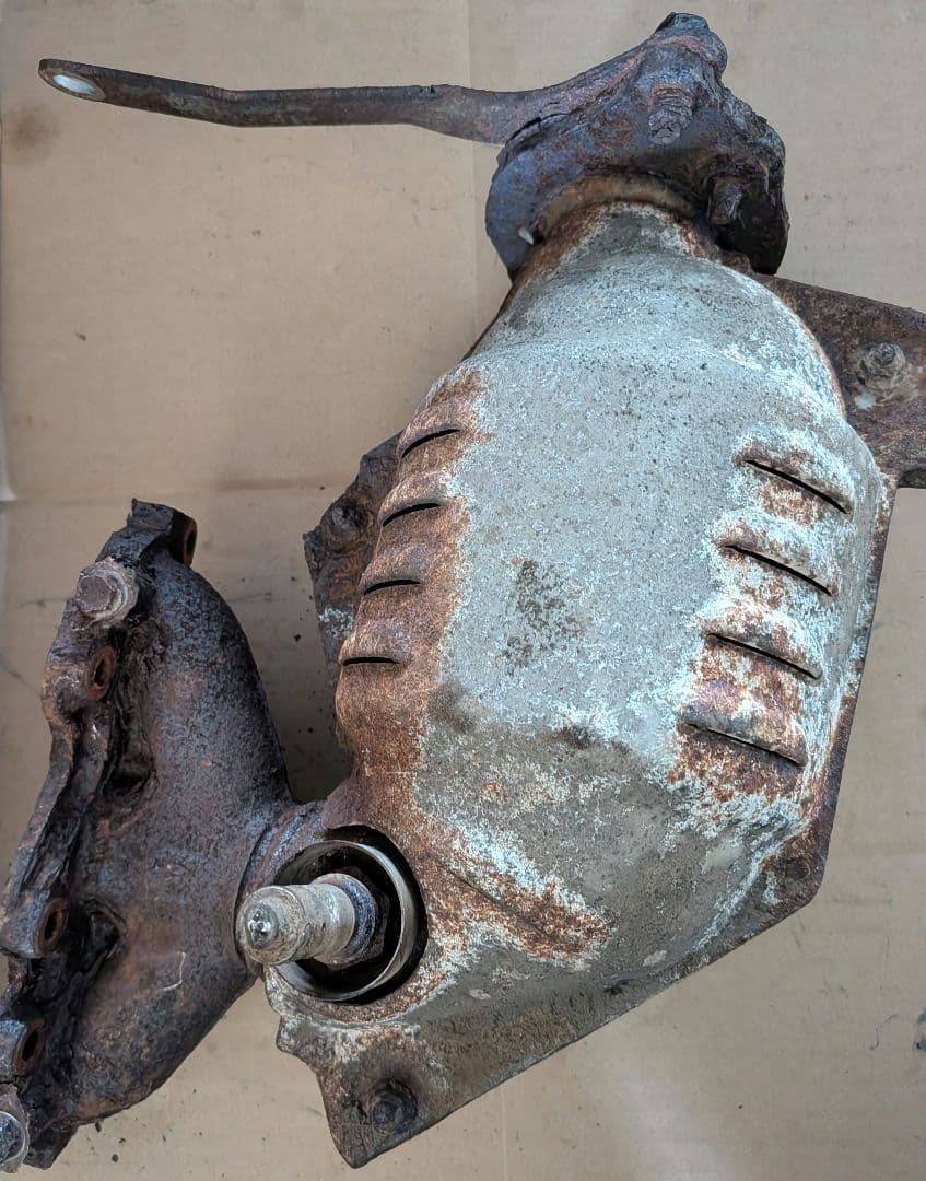 ホンダ　HM2　E07Z エキマニ　カット部品　ジャンク！