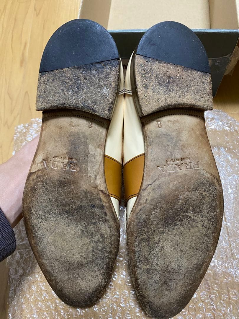 PRADA ローファー　オフホワイト&キャメル