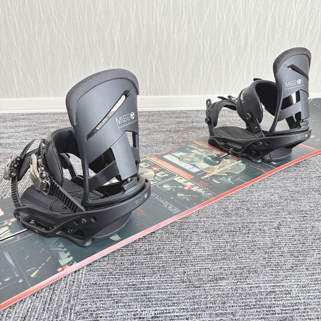 38美品❗️超豪華❗️バートン/BLUNT スノーボードセット★147cm+ビン付