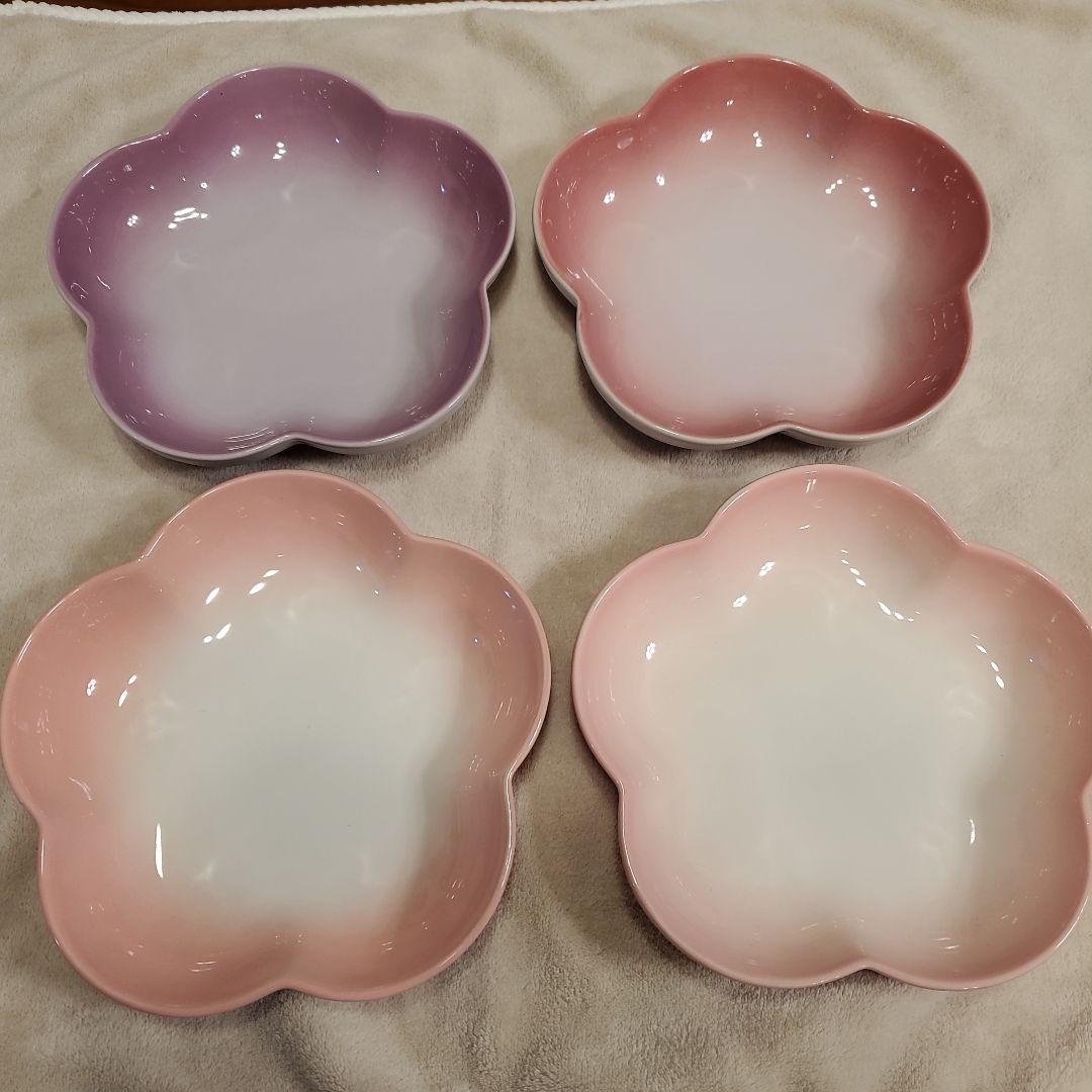 ル・クルーゼ フラワーディッシュ 4枚セット パウダーピンク