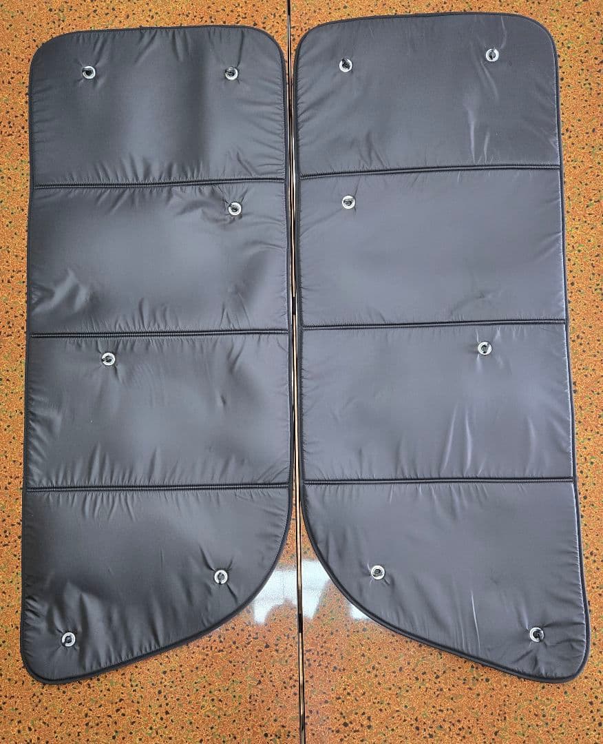 ハイエース　ワイド　サンシェード　カーテン１台分セット　オマケ2個付き　送料込み