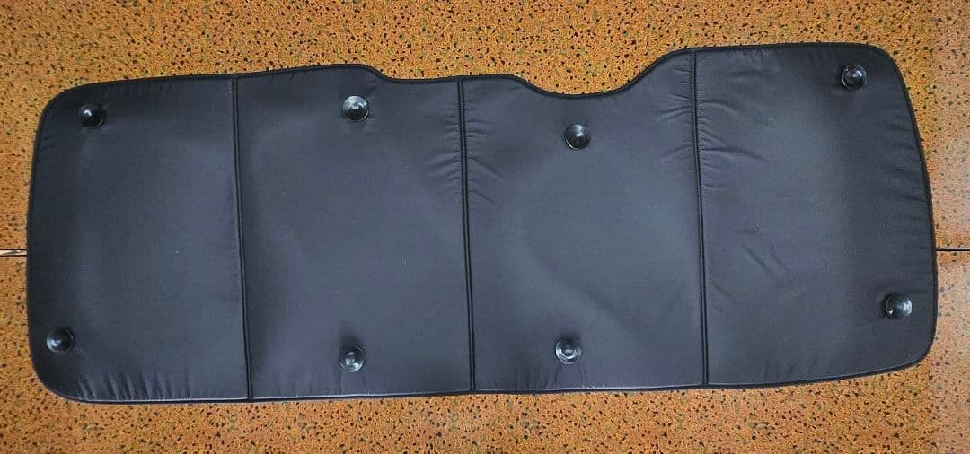 ハイエース　ワイド　サンシェード　カーテン１台分セット　オマケ2個付き　送料込み