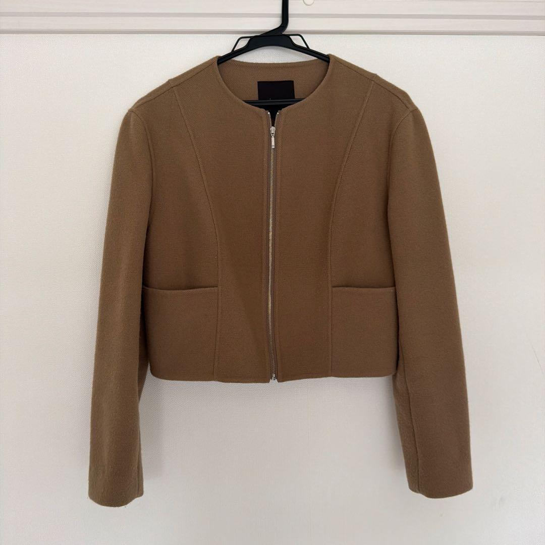 ánuans ノーカラージャケット ベージュ ショート丈