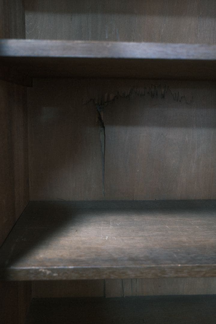 大正ロマン 諏訪の洋館で使用されていた 食器棚 ナラ材 キャビネット 水屋箪笥