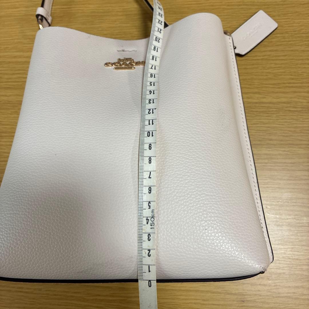 COACHホワイトレザーショルダーバッグ