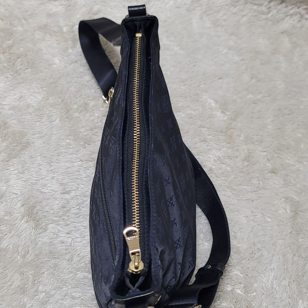 美品✨russet ラシット モノグラム ナイロン ショルダーバッグ ネイビー