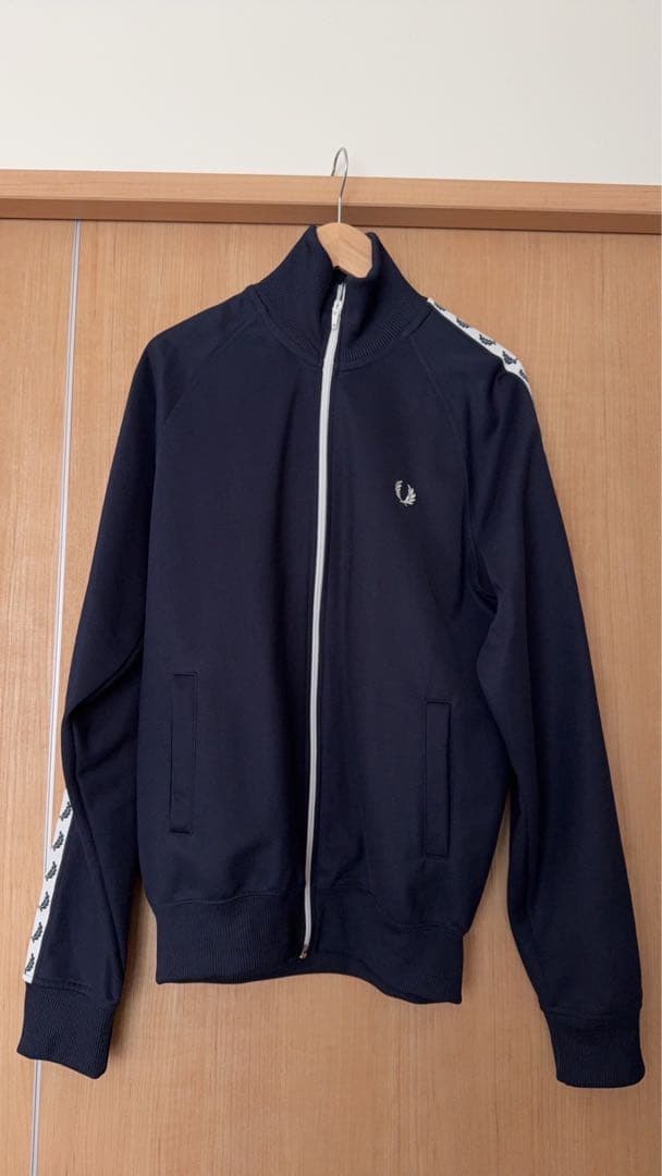 フレッドペリー　ジャージ　ネイビー