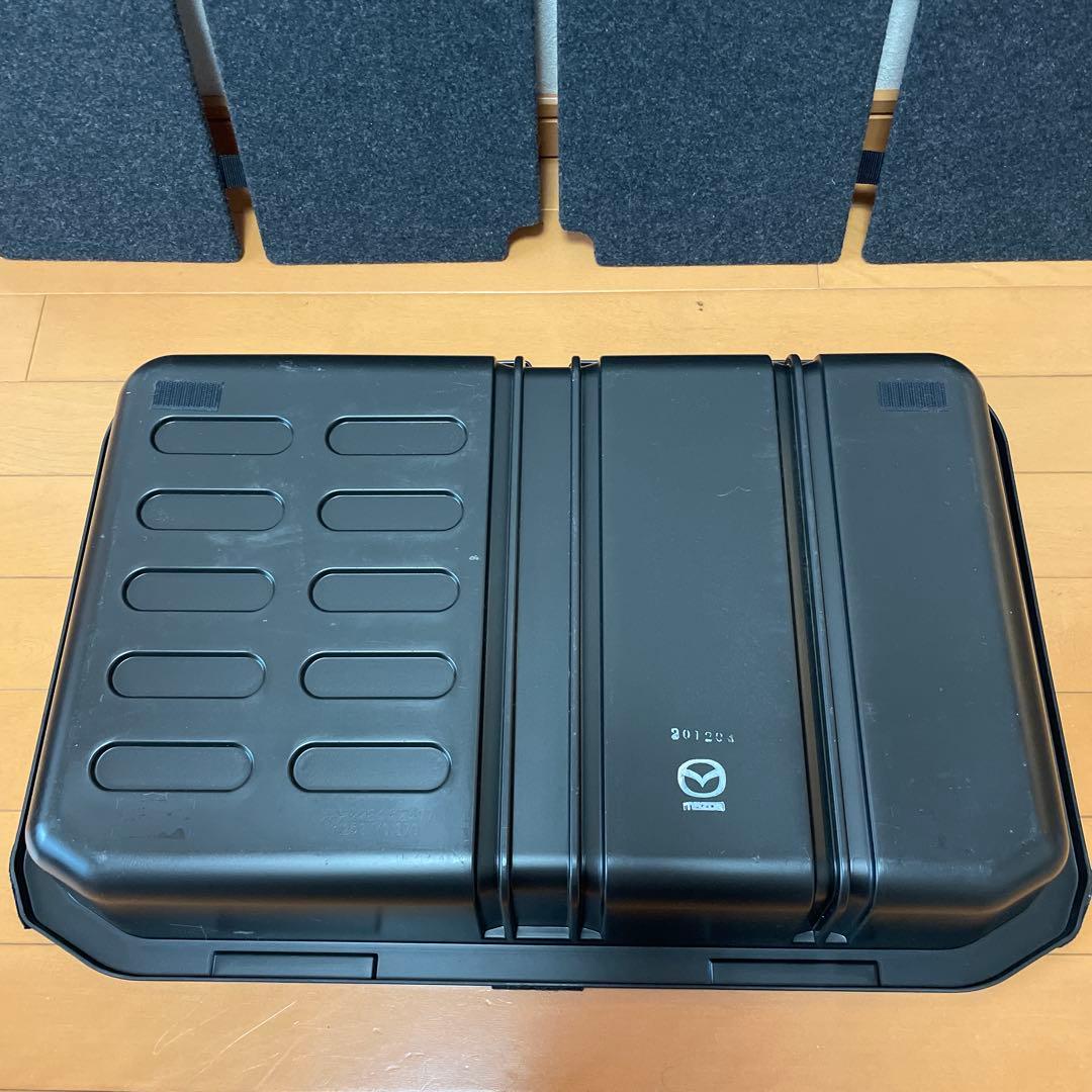 純正オプション　マツダ　NDロードスター　トランクルームトレイ