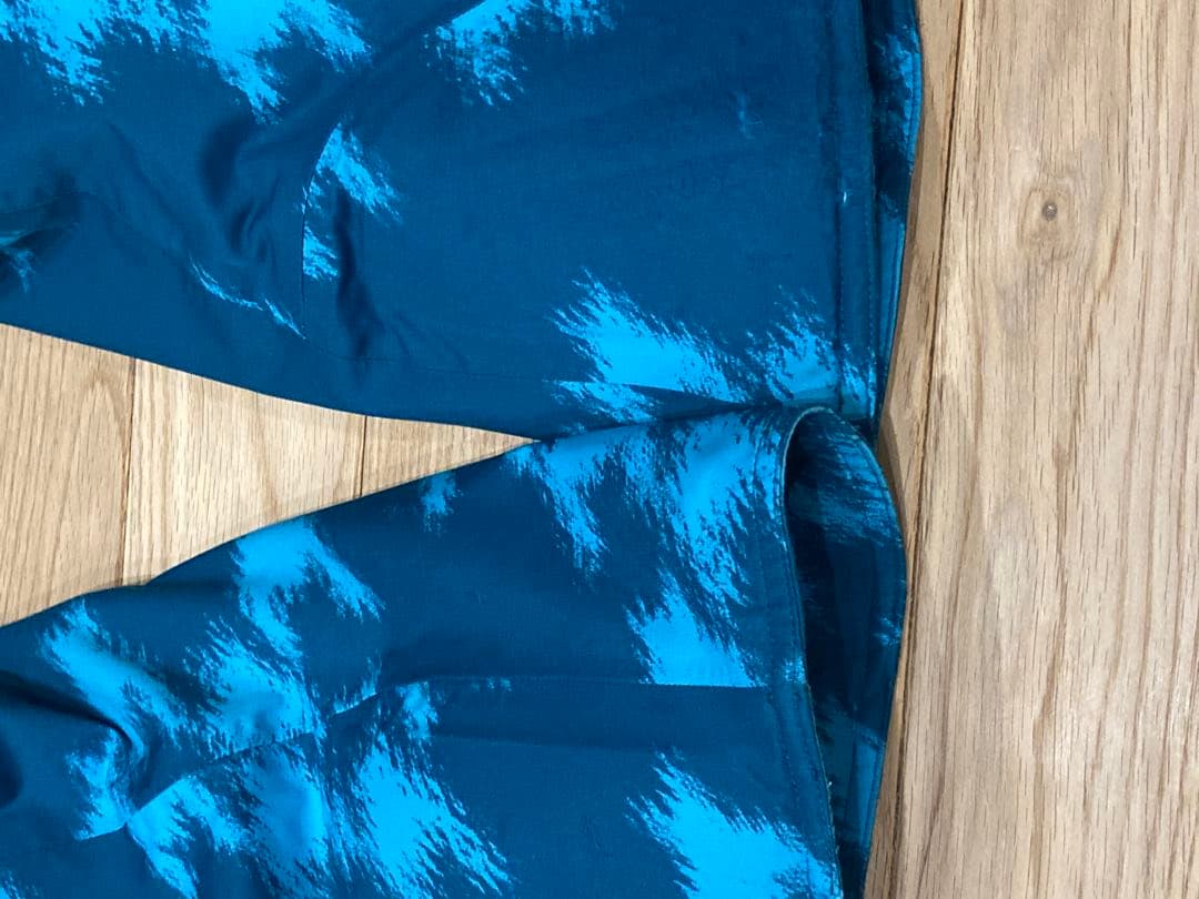 ミズノ　デモチームモデル