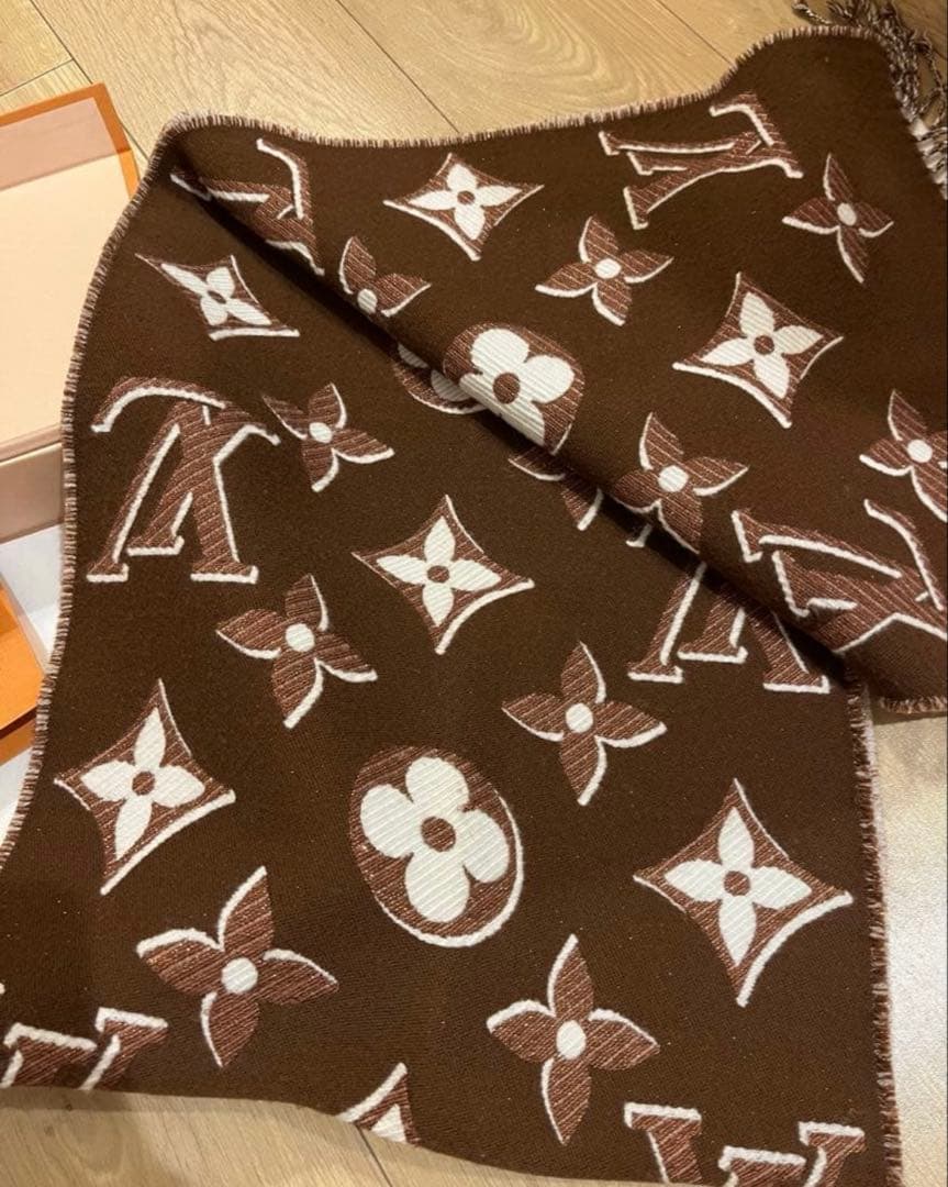 ヴィトン　LV エセンシャル　シャイン　マフラー　M78896 マロン