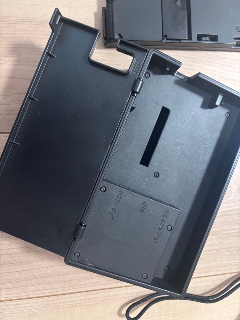 Nintendo Switch 本体 ジョイコンなし