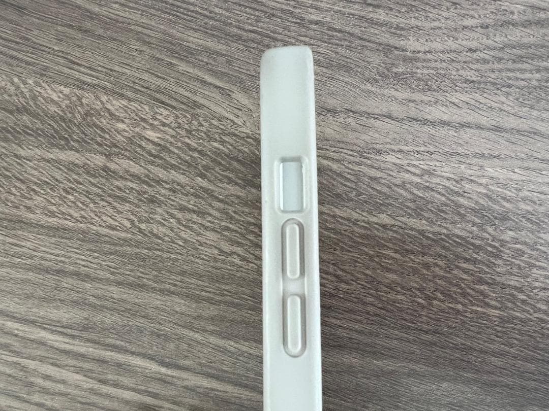 RIMOWA シルバー iPhoneケース 13pro 美品 希少