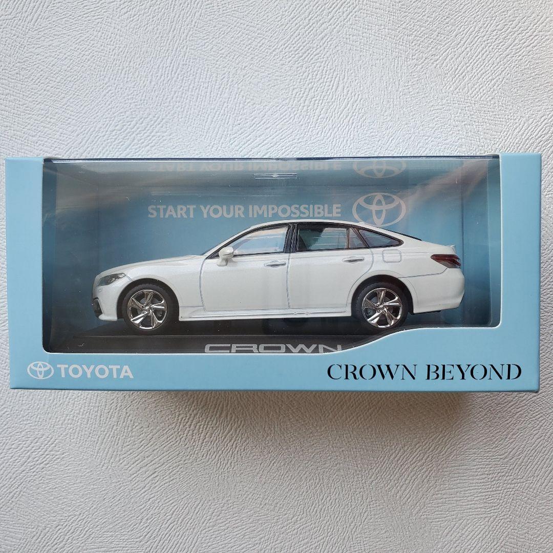 【新品】220系 クラウンRS Advance ダイキャスト製ミニカー 1/30