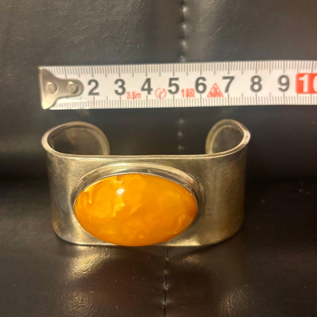 ポーランド産琥珀(ロイヤルアンバー)のシルバーバングル