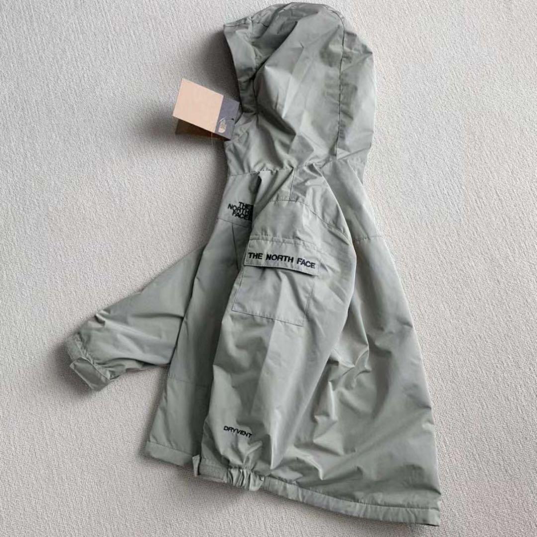 新品THE NORTH FACE ベージュジャケット 130