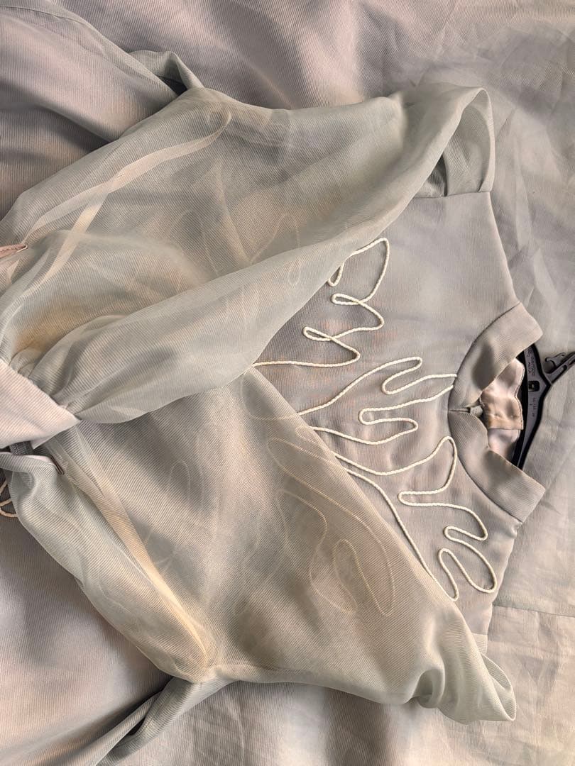 Ameri ベルト•ボタン付MEDIFOREST EMBROIDERYDRESS