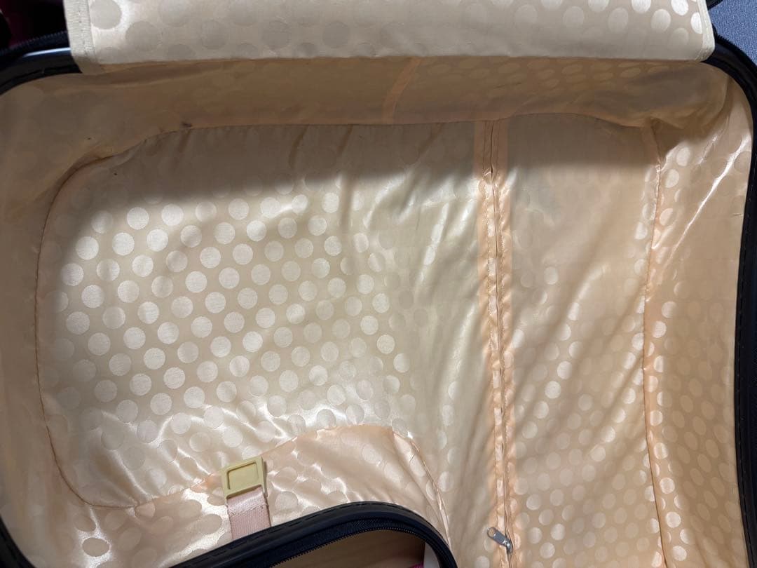 NORICCOノリッコ 子どもが乗れる スーツケース Mサイズ