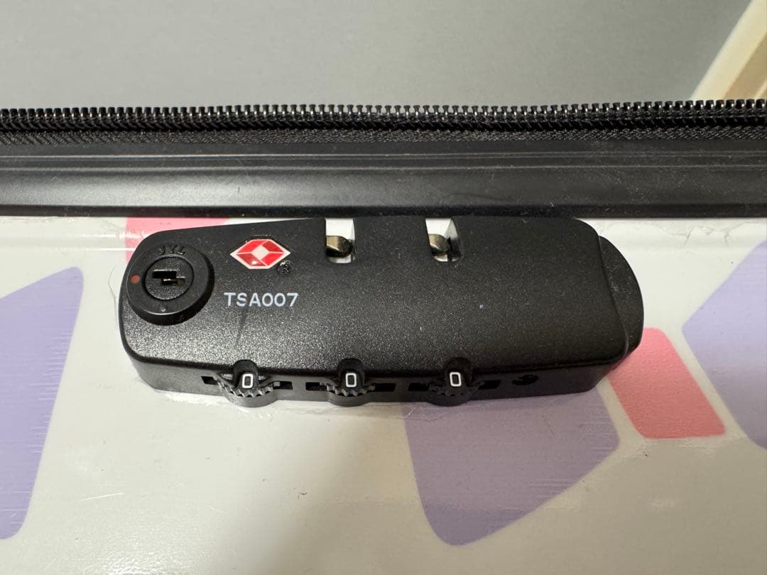 NORICCOノリッコ 子どもが乗れる スーツケース Mサイズ