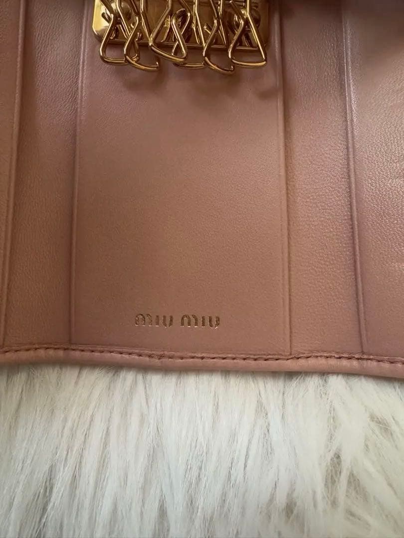 【新品未使用】miu miu ピンク レザー キーケース