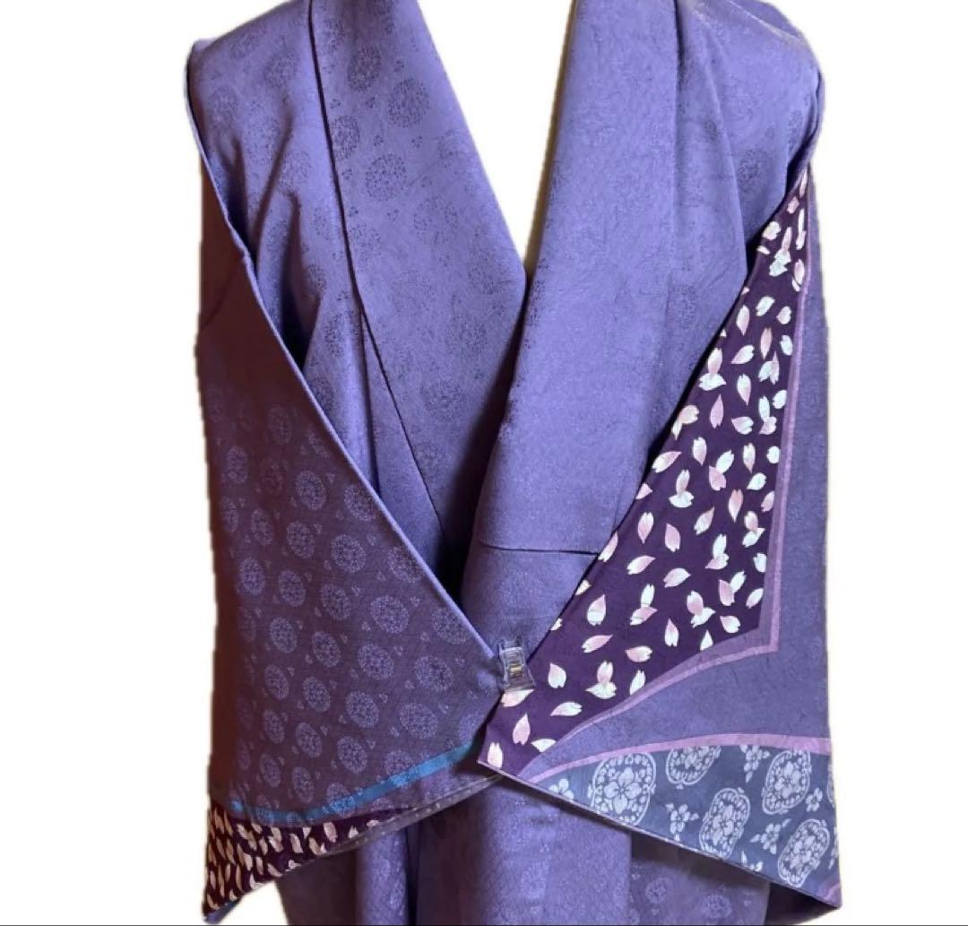 訪問着　地紋に墨流し染　桜花びら　月に金彩