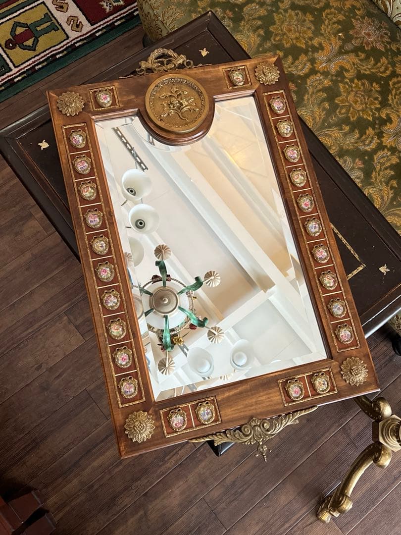 k078r118 ヨーロッパの伝統的な意匠を感じられるウォールミラー/壁掛け鏡