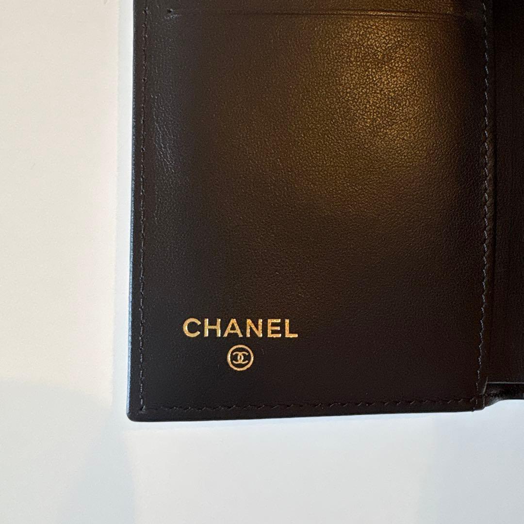 HARU 　CHANEL シャネル ミニ財布　未使用に近い