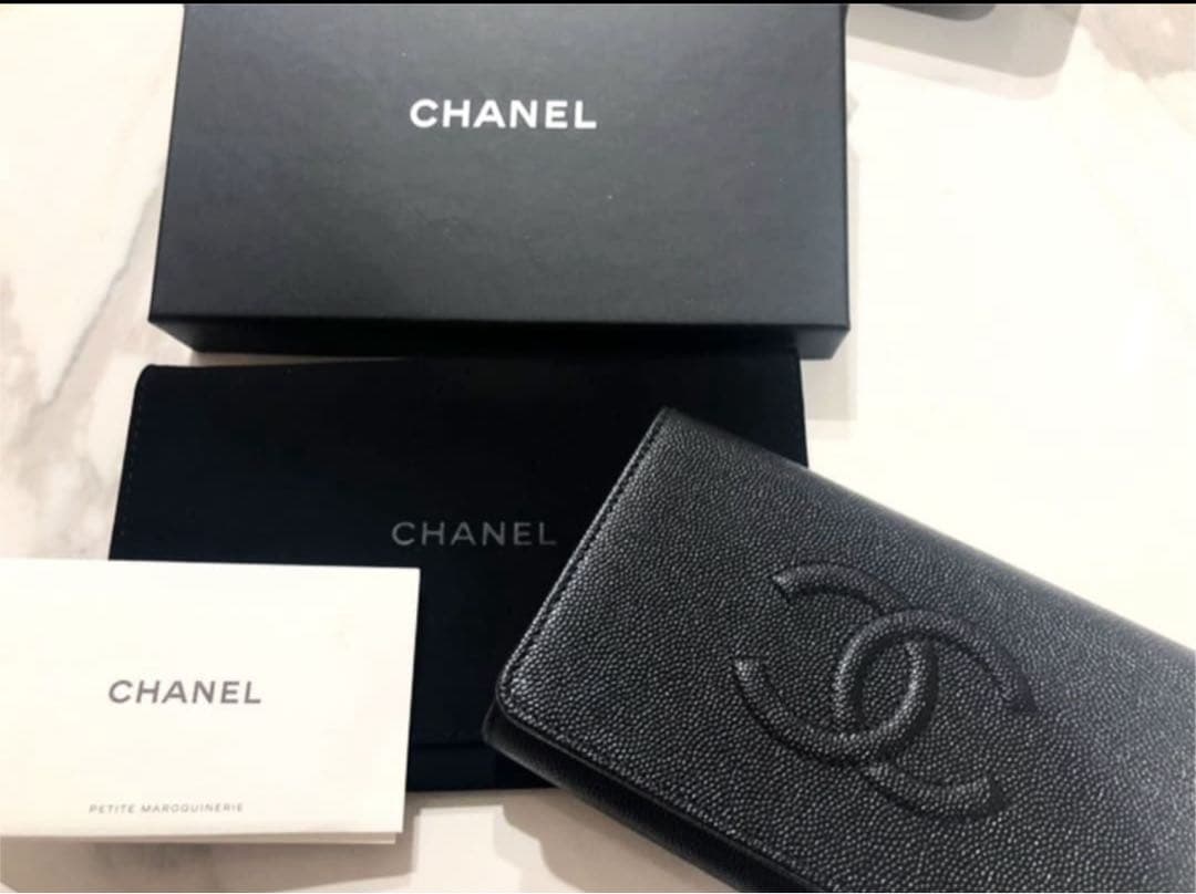 HARU 　CHANEL シャネル ミニ財布　未使用に近い