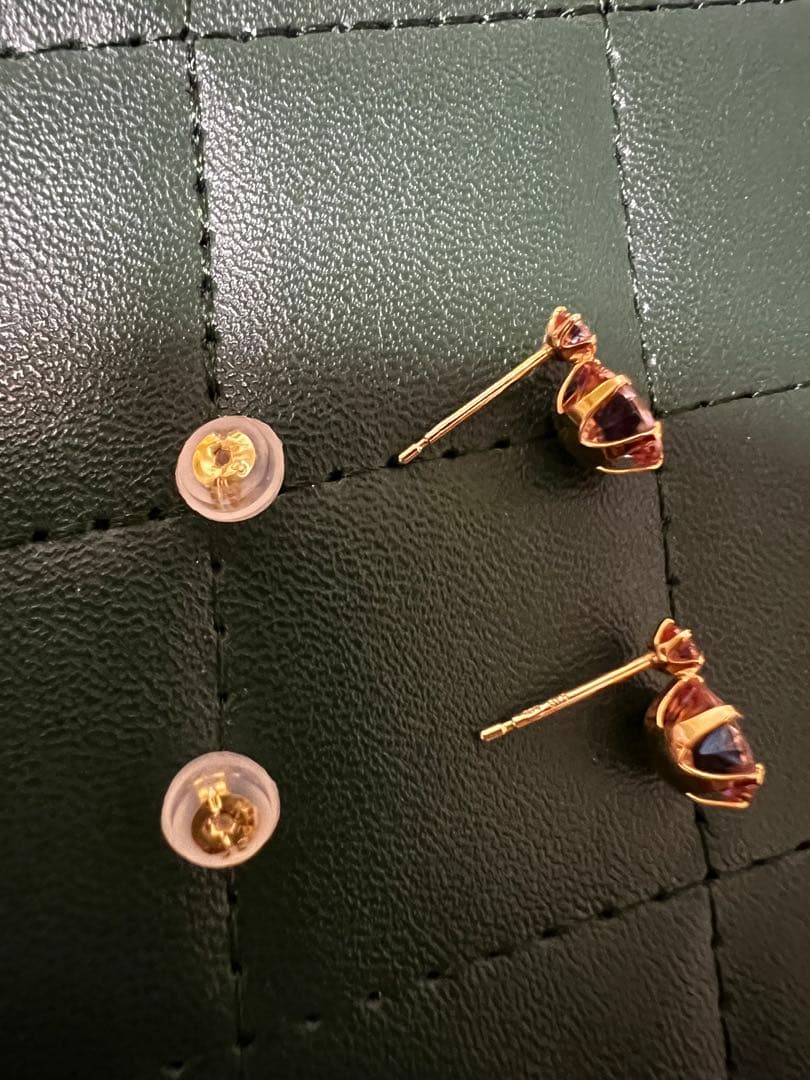 ka【新品】18金ピンクモアサナイト♡ピアス/スタッドタイプ地金入り