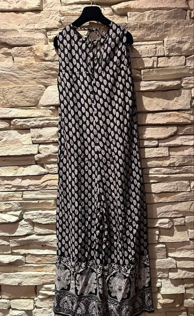 ne Quittez pas ヌキテパ　オールインワン リーフ柄 FREE